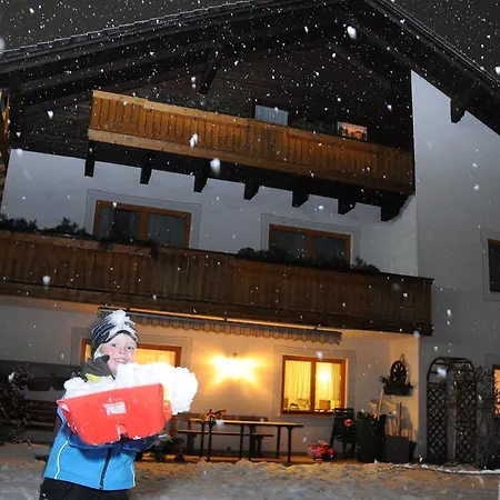 Haus Miriam Pensión 4*